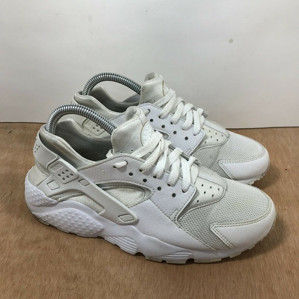 Nike Air Huarache Women's Size 8.5 Running Shoes White Athletic Trainer Sneakers